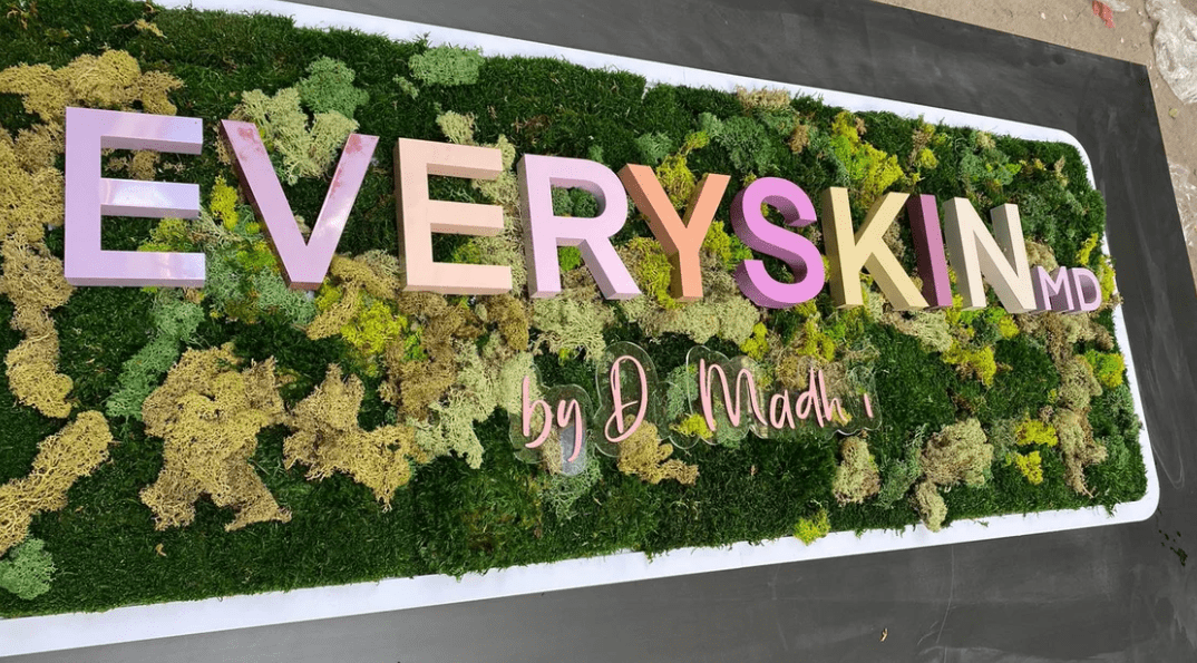 Custom Moss Wall Art, Dental Clinic, Real Moss Custom Logo Sign, Custom Moss LED Light Logo, Office Moss Decor, Maintenance Free Moss, Pupax Signs - Pupax Signs